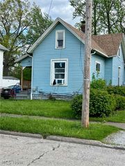 627 W 24th Street, Lorain, OH 44052