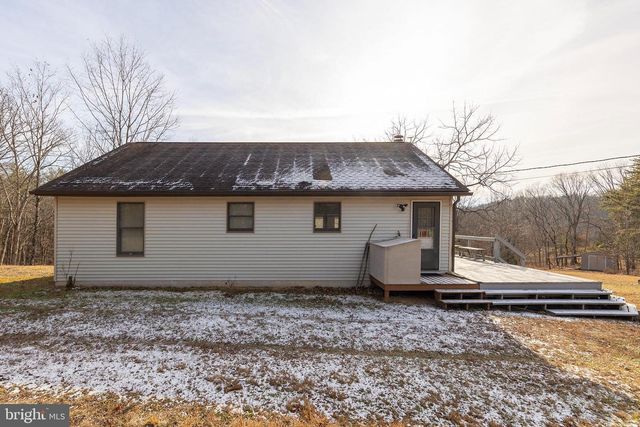 320 COWGILL LN, Paw Paw, WV 25434