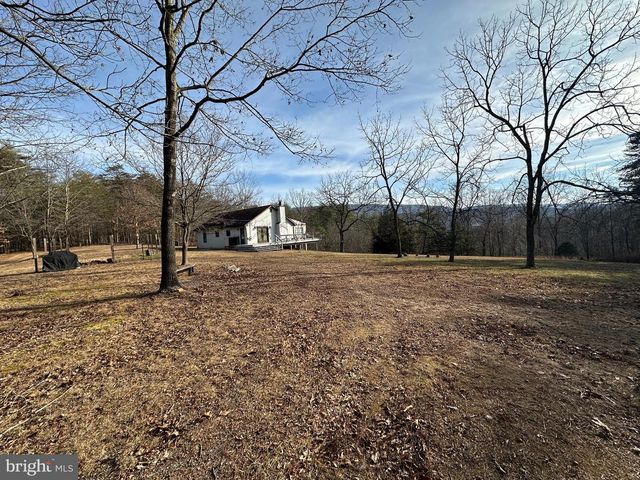 320 COWGILL LN, Paw Paw, WV 25434