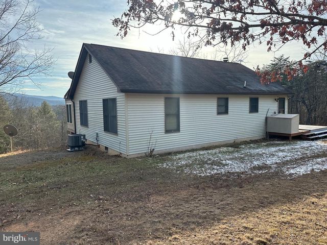 320 COWGILL LN, Paw Paw, WV 25434