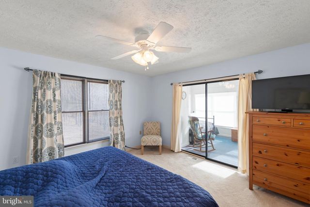 320 COWGILL LN, Paw Paw, WV 25434