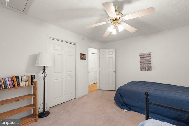 320 COWGILL LN, Paw Paw, WV 25434