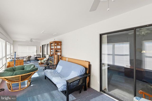 320 COWGILL LN, Paw Paw, WV 25434