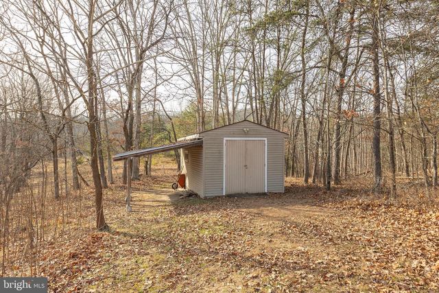 320 COWGILL LN, Paw Paw, WV 25434