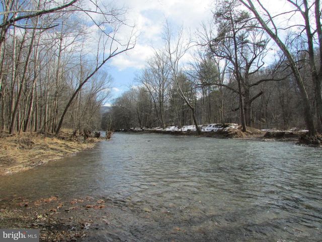 320 COWGILL LN, Paw Paw, WV 25434