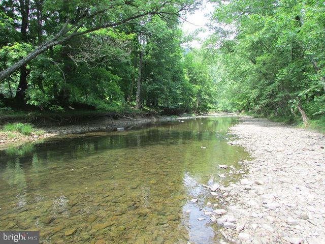 320 COWGILL LN, Paw Paw, WV 25434