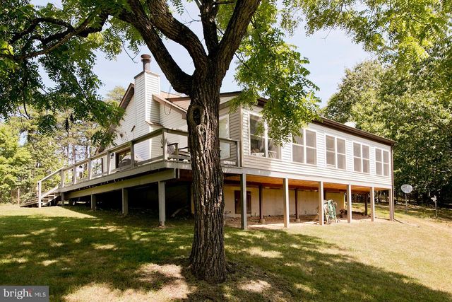 320 COWGILL LN, Paw Paw, WV 25434