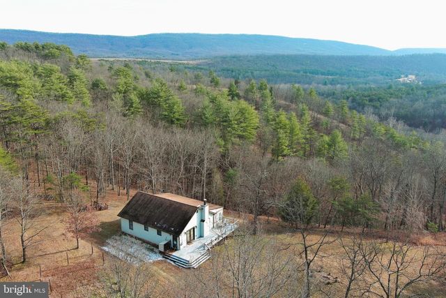 320 COWGILL LN, Paw Paw, WV 25434