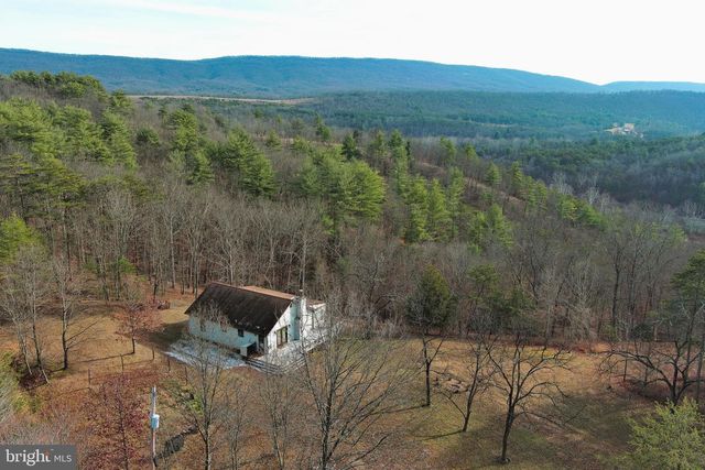 320 COWGILL LN, Paw Paw, WV 25434