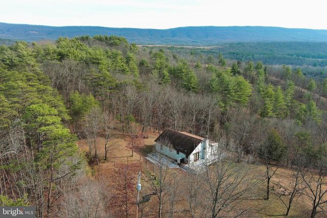 320 COWGILL LN, Paw Paw, WV 25434