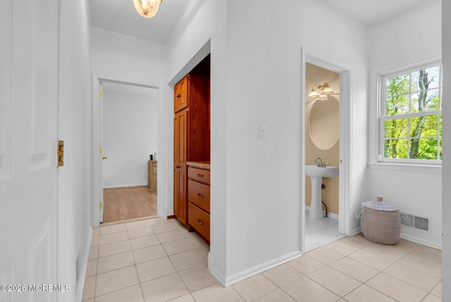 51 Manfre Court, Freehold, NJ 07728