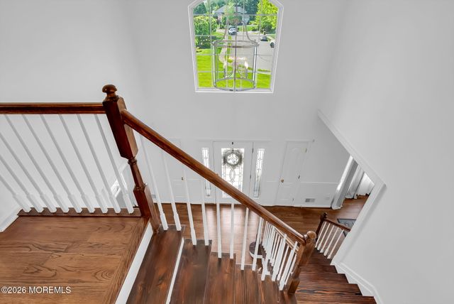 51 Manfre Court, Freehold, NJ 07728