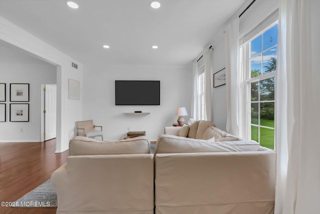 51 Manfre Court, Freehold, NJ 07728