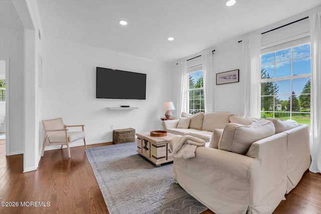 51 Manfre Court, Freehold, NJ 07728
