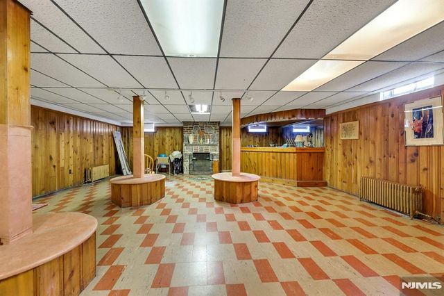 5-40 4th Street, Fair Lawn, NJ 07410