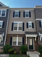1822 SAG HARBOR LN, Fredericksburg, VA 22401
