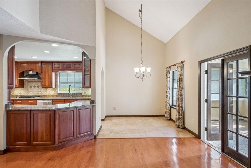 Image 5 of property listing at 3314 HEATHGATE COURT, Orlando, FL 32812