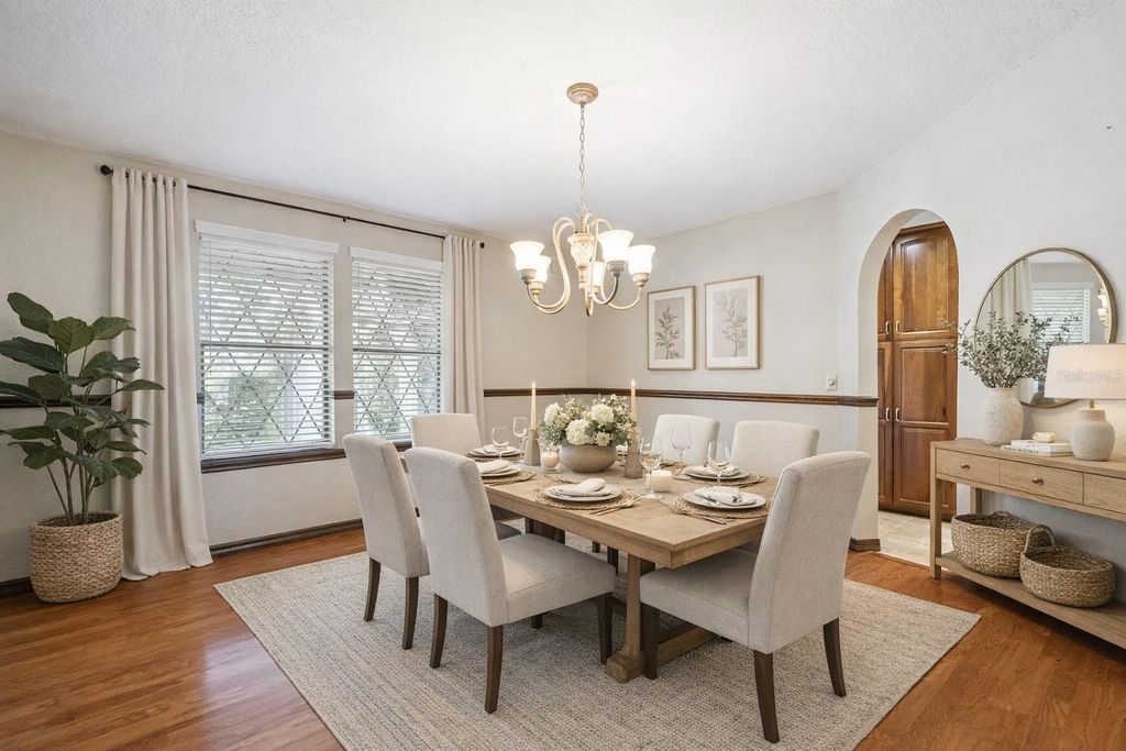 Image 9 of property listing at 3314 HEATHGATE COURT, Orlando, FL 32812