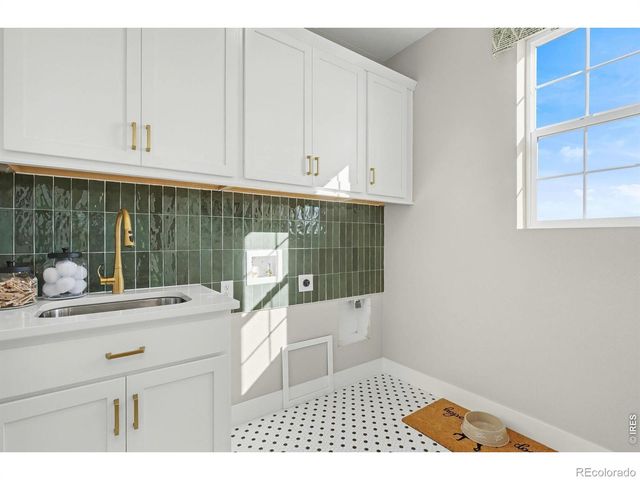 376 Rustic Barn Lane, Berthoud, CO 80513