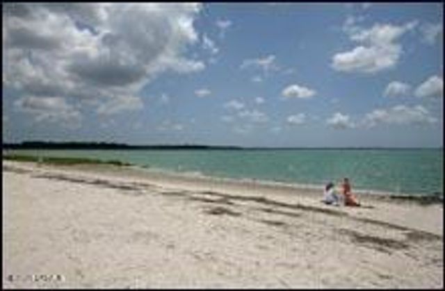 901 7th Street, Port Royal, SC 29935