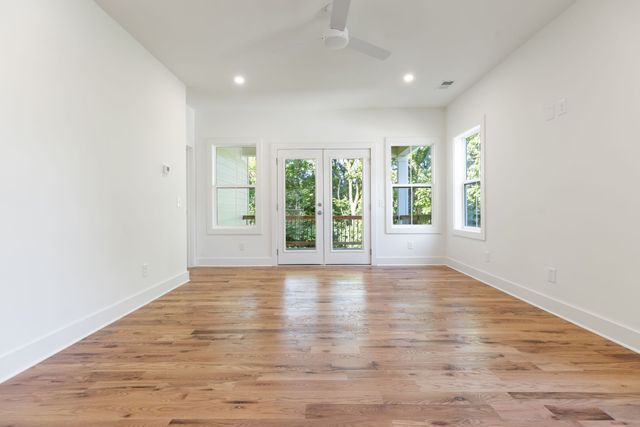 413 Achievement Dr, Nashville, TN 37209