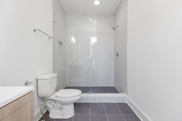 413 Achievement Dr, Nashville, TN 37209