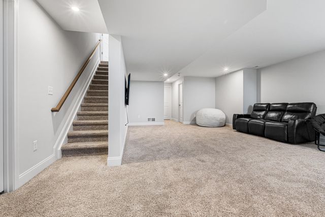 600 Winstar Court, Union, KY 41091