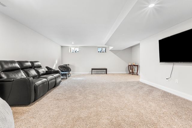 600 Winstar Court, Union, KY 41091