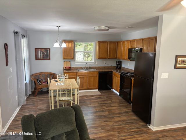 6192 E Ridley Street, Bay Saint Louis, MS 39520