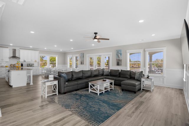 520 28th Ave. N, Myrtle Beach, SC 29577