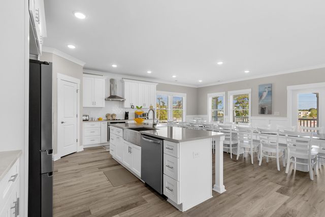 520 28th Ave. N, Myrtle Beach, SC 29577