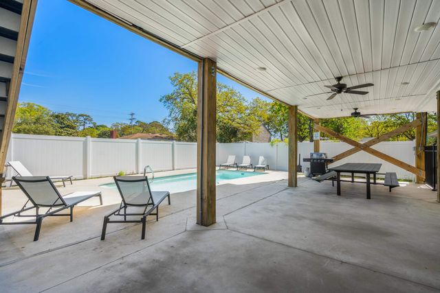 520 28th Ave. N, Myrtle Beach, SC 29577