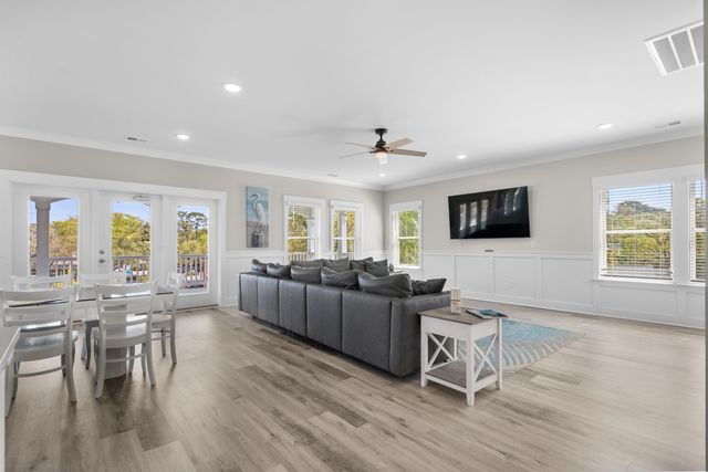 520 28th Ave. N, Myrtle Beach, SC 29577