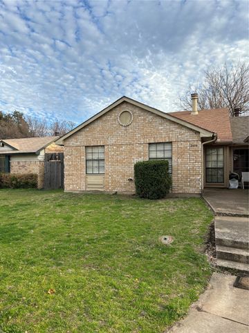 2406 Sunflower Drive, Arlington, TX 76014