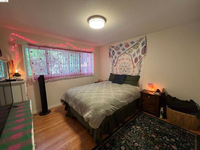 2636 WARRING ST, Berkeley, CA 94704