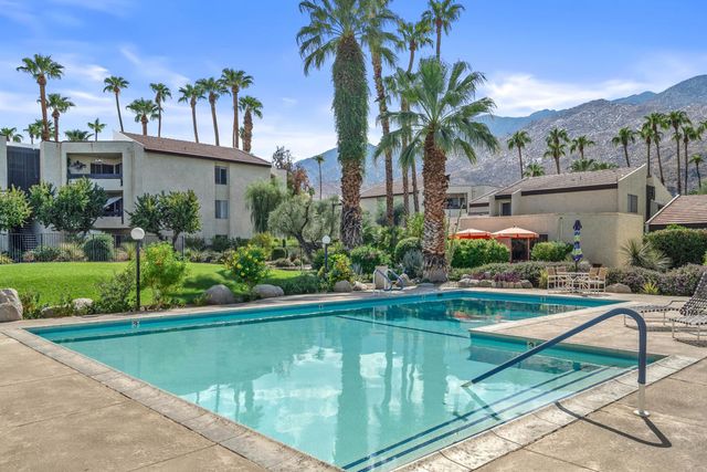 1490 S Camino Real 204, Palm Springs, CA 92264
