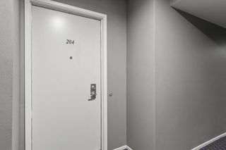 1490 S Camino Real 204, Palm Springs, CA 92264