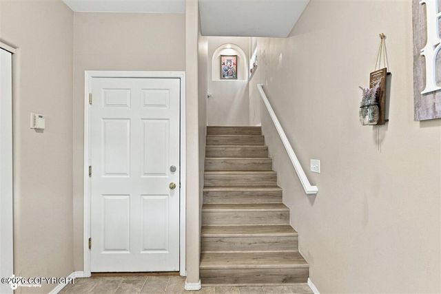 12355 Gregg Lane, Anchorage, AK 99515