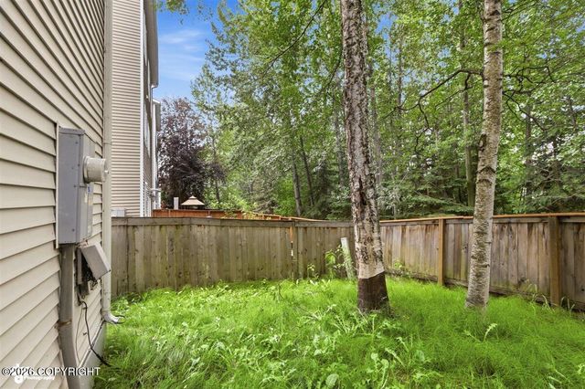 12355 Gregg Lane, Anchorage, AK 99515