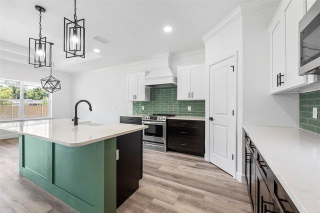 6723 SW 15TH PLACE, Gainesville, FL 32607