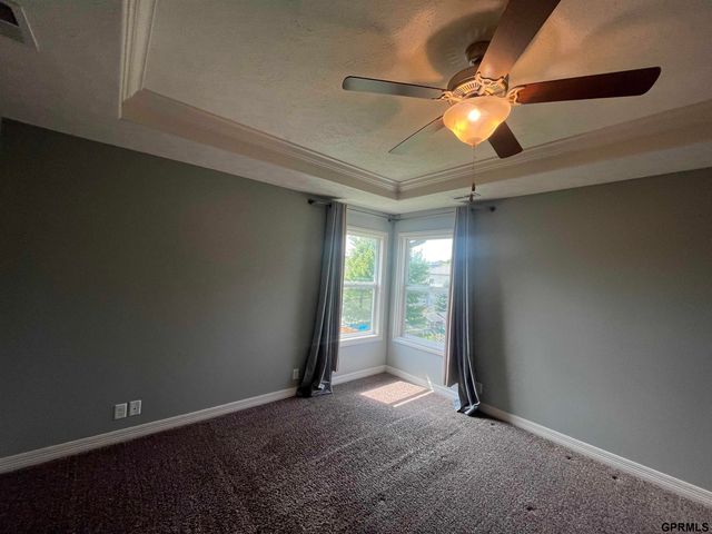 4723 Ponderosa Drive, Papillion, NE 68133