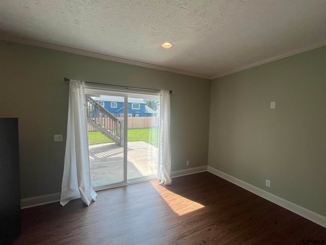 4723 Ponderosa Drive, Papillion, NE 68133