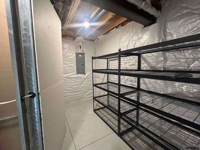 4723 Ponderosa Drive, Papillion, NE 68133