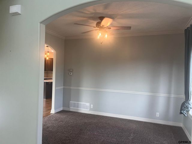 4723 Ponderosa Drive, Papillion, NE 68133