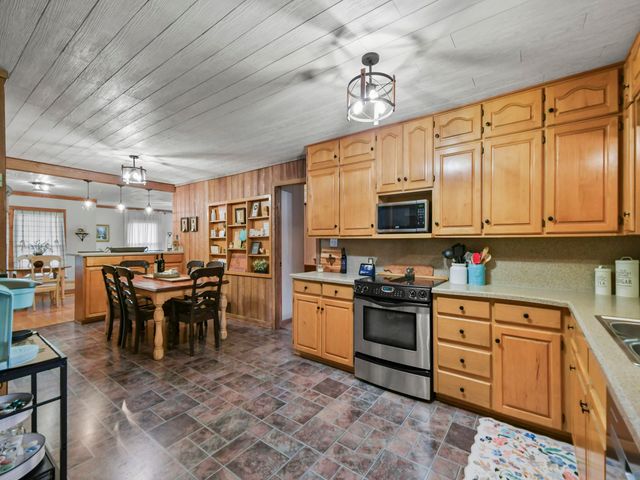 2200 Skyline Drive, Fort Worth, TX 76114
