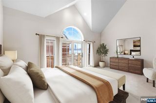 36 Regency Place, Weehawken, NJ 07086