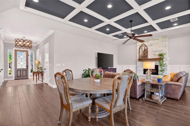509 Texas St, Tomball, TX 77375