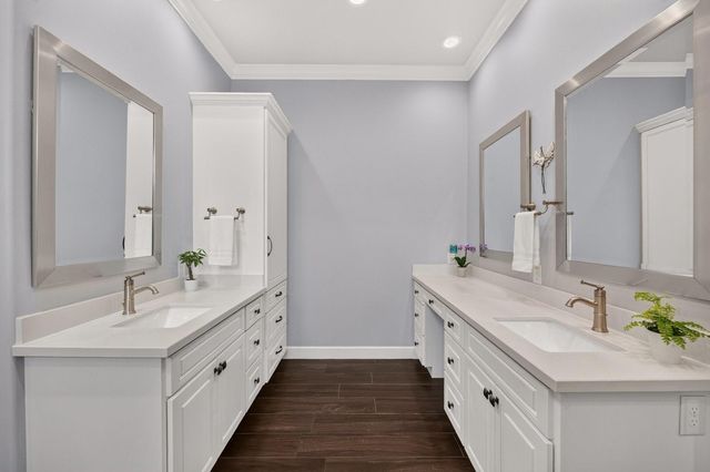 509 Texas St, Tomball, TX 77375