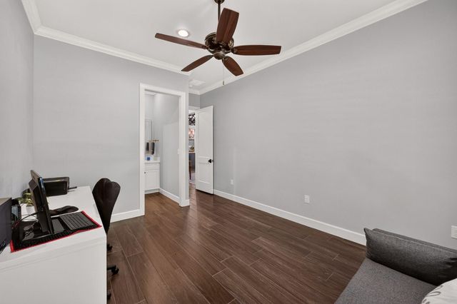 509 Texas St, Tomball, TX 77375