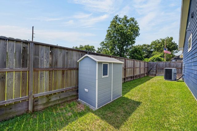 509 Texas St, Tomball, TX 77375